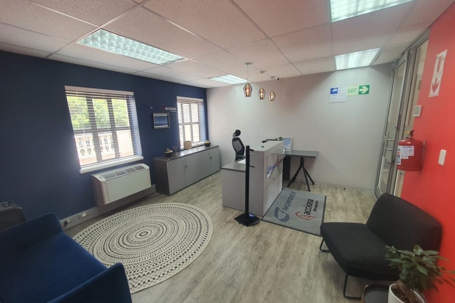 To Let commercial Property for Rent in Newton Park Eastern Cape